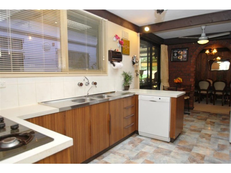 3 Mandalay Drive, Happy Valley SA 5159