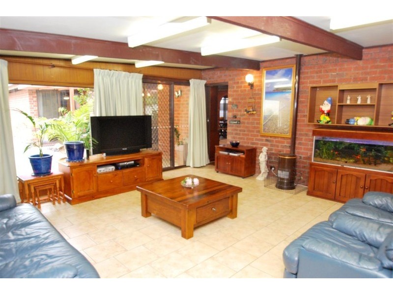 3 Mandalay Drive, Happy Valley SA 5159