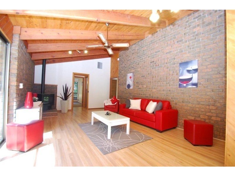 40 Crossing Road, Aberfoyle Park SA 5159