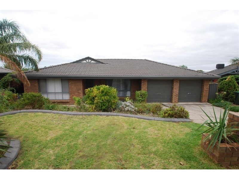 6 Explorer Court, Woodcroft SA 5162
