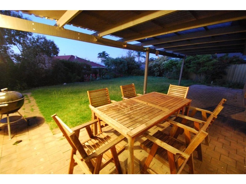 6 Explorer Court, Woodcroft SA 5162