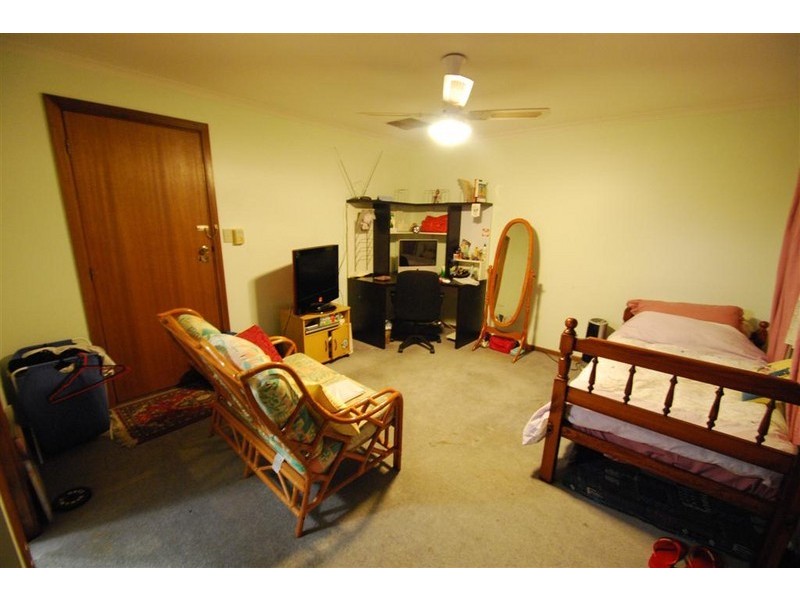 6 Explorer Court, Woodcroft SA 5162