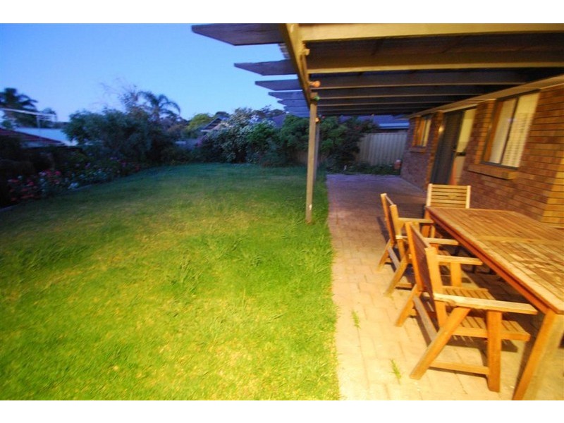 6 Explorer Court, Woodcroft SA 5162