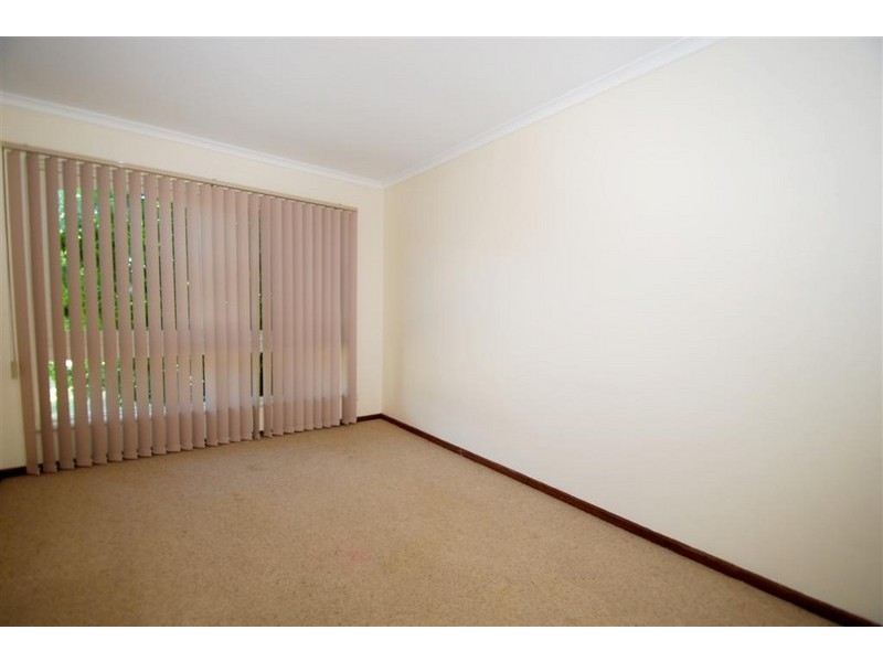 17 Radcliffe Grove, Christie Downs SA 5164