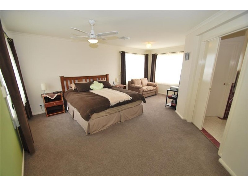 18 Jasmine Avenue, Maslin Beach SA 5170