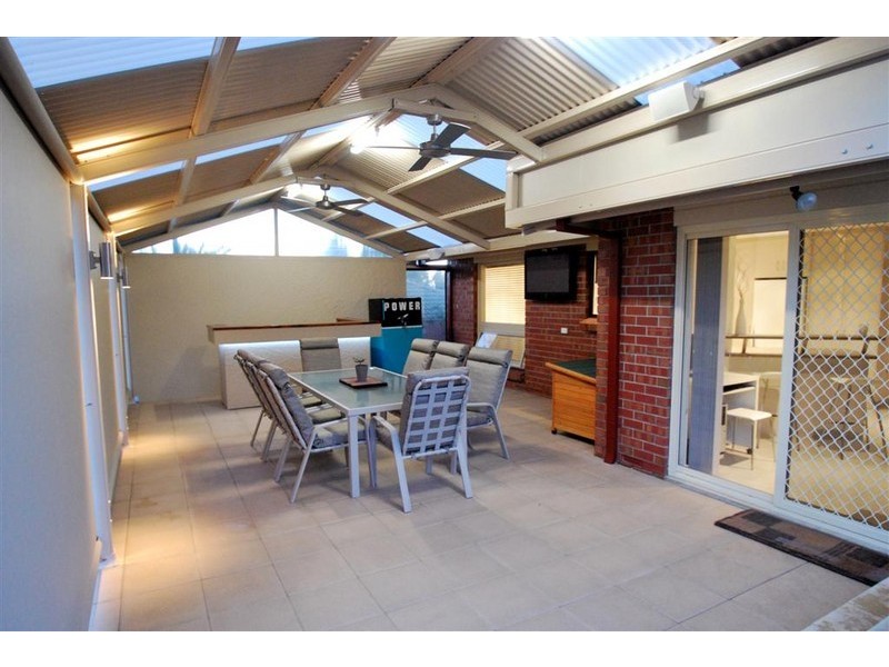 19 Manunda Way, Hallett Cove SA 5158