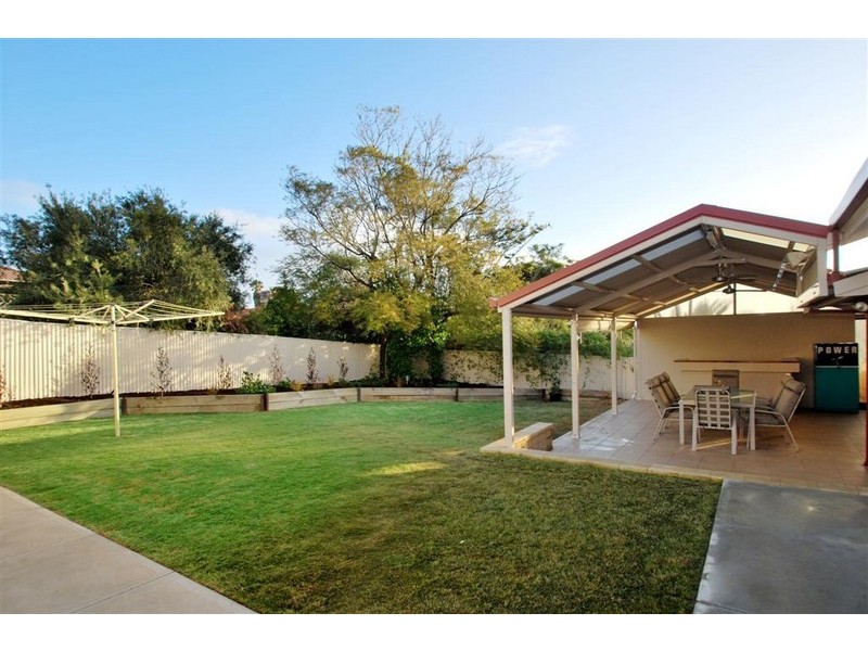 19 Manunda Way, Hallett Cove SA 5158