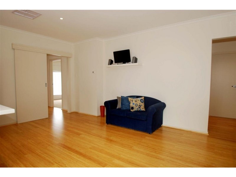 43 Woodswallow Drive, Happy Valley SA 5159