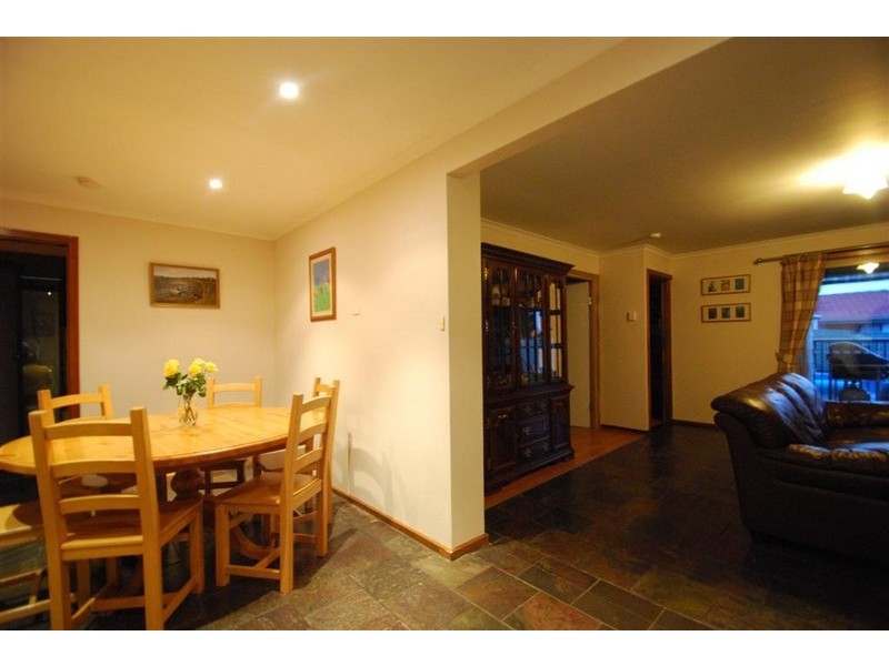 3 Allman Avenue, Woodcroft SA 5162