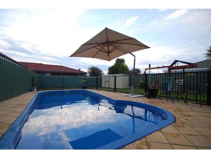 3 Allman Avenue, Woodcroft SA 5162