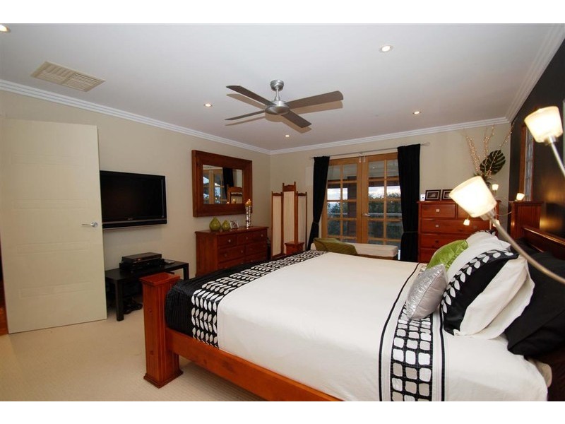 6 Tornado Avenue, Hallett Cove SA 5158