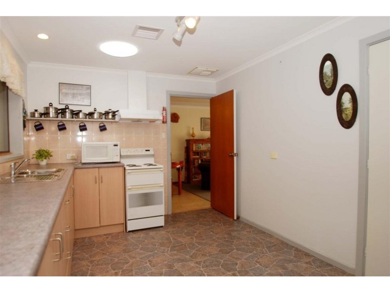 6 Stirling Drive, Morphett Vale SA 5162