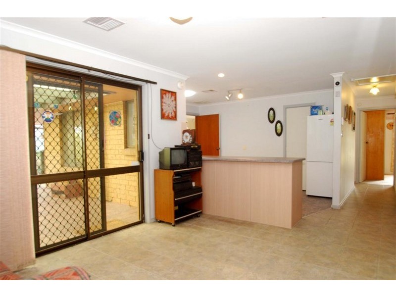 6 Stirling Drive, Morphett Vale SA 5162