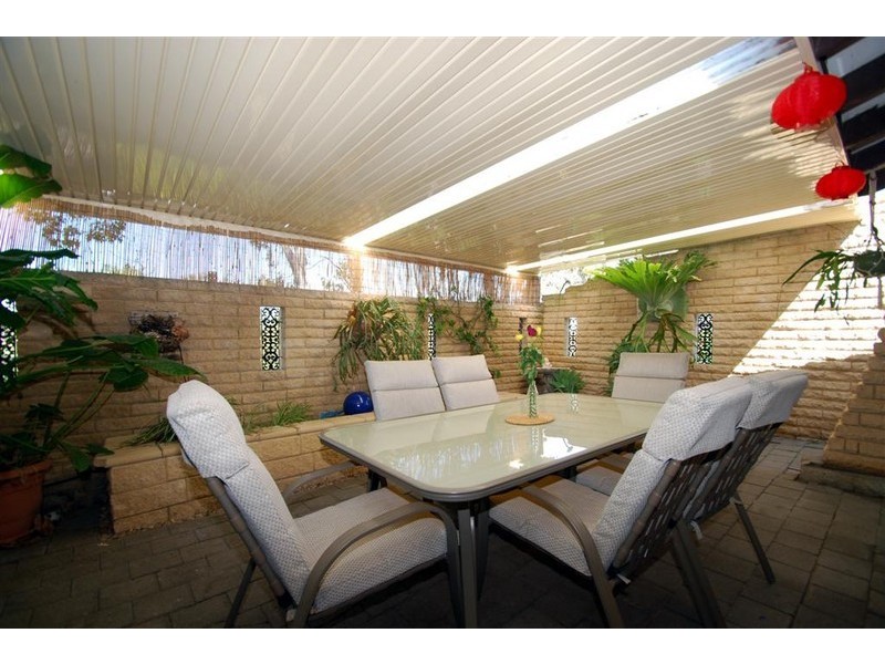 9 Monterey Court, Happy Valley SA 5159