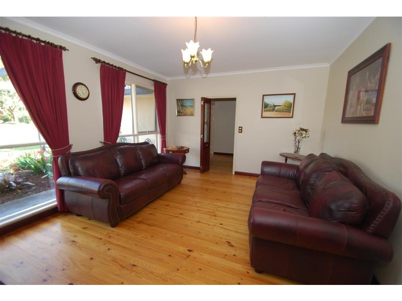 5 James Road, Happy Valley SA 5159