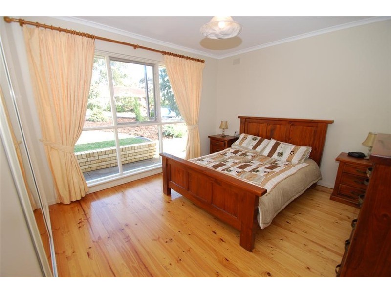 5 James Road, Happy Valley SA 5159