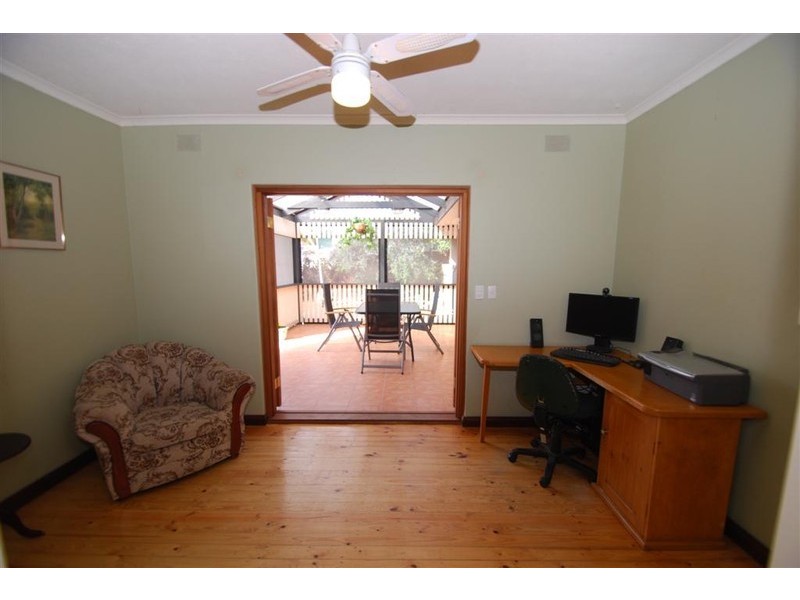 5 James Road, Happy Valley SA 5159