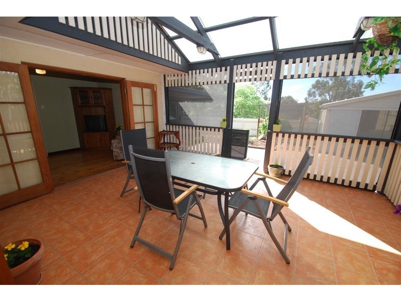 5 James Road, Happy Valley SA 5159
