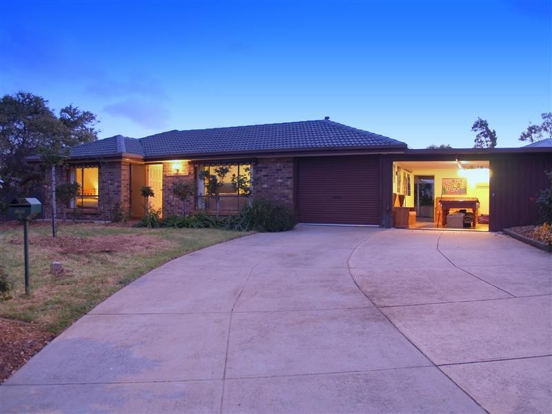 6 Manooka Road, Morphett Vale SA 5162
