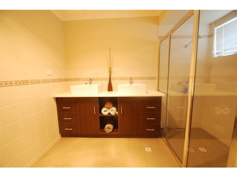 13 Torrens St, Happy Valley SA 5159