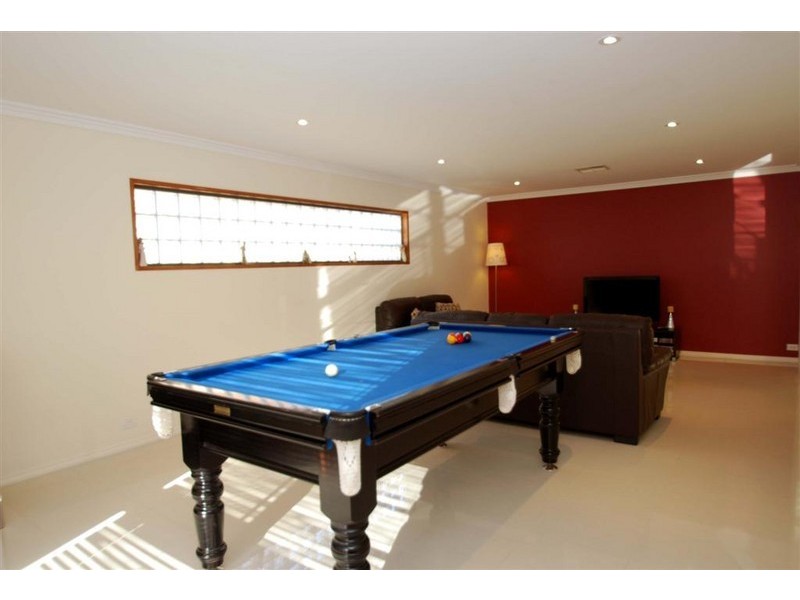 4 Tornado Avenue, Hallett Cove SA 5158