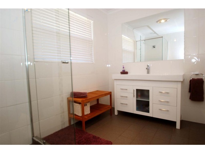 4 Tornado Avenue, Hallett Cove SA 5158