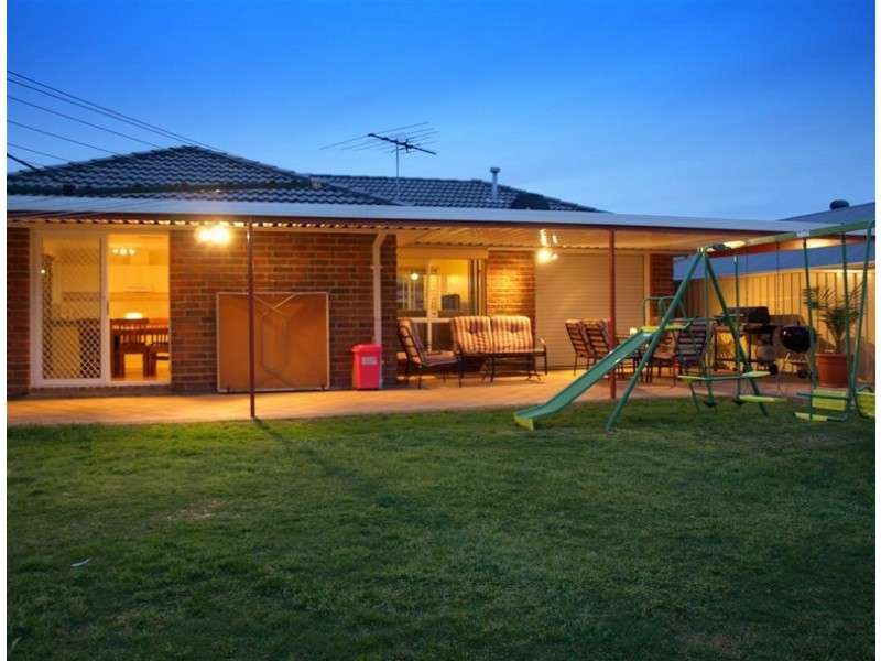 5 Redwood Close, Noarlunga Downs SA 5168