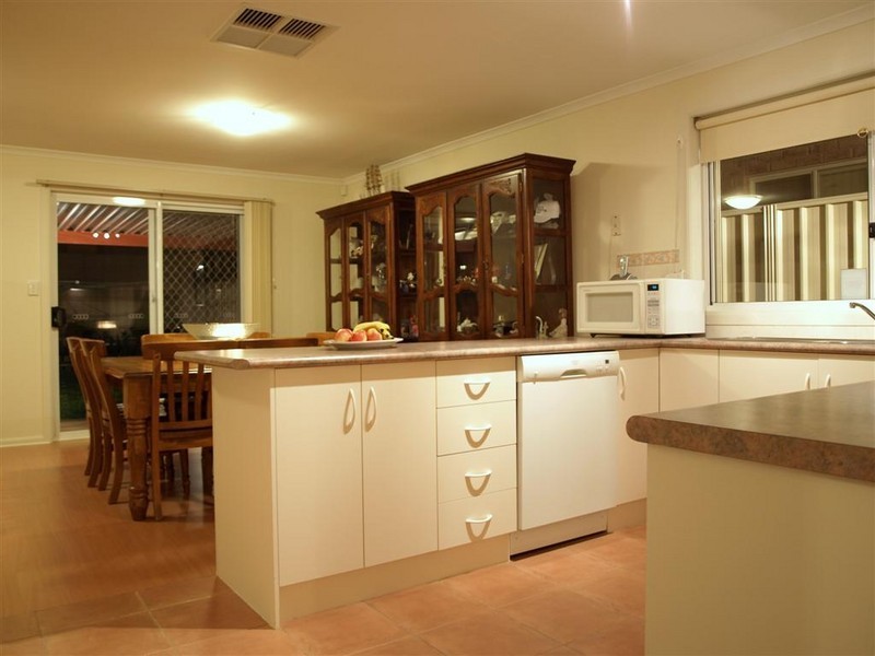 5 Redwood Close, Noarlunga Downs SA 5168
