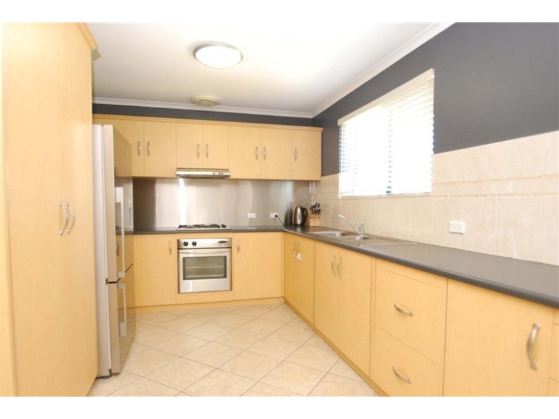 28 Rogana Crescent, Hallett Cove SA 5158