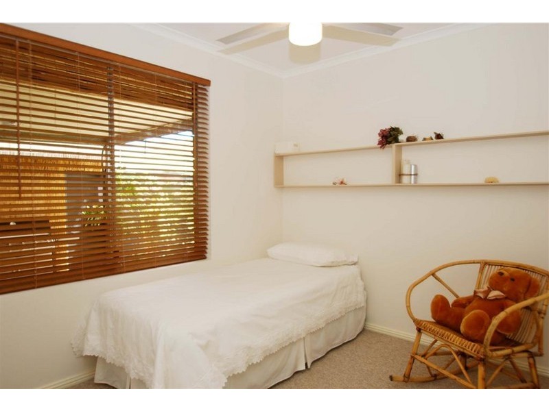 28 Rogana Crescent, Hallett Cove SA 5158