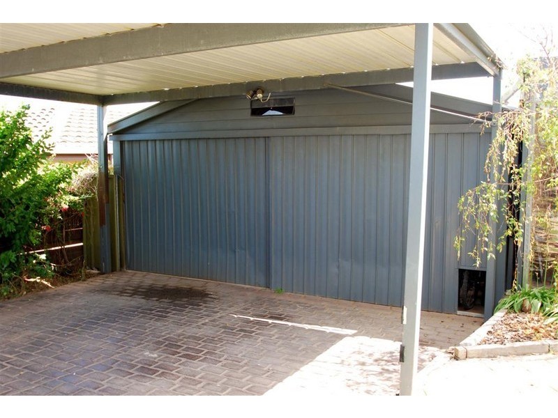 28 Rogana Crescent, Hallett Cove SA 5158