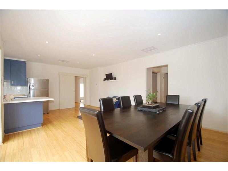 43 Woodswallow Drive, Happy Valley SA 5159