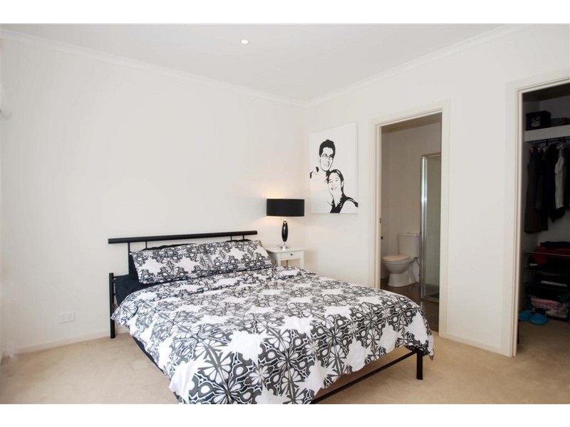 43 Woodswallow Drive, Happy Valley SA 5159