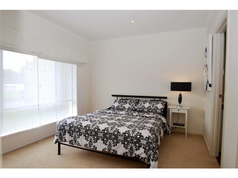 43 Woodswallow Drive, Happy Valley SA 5159