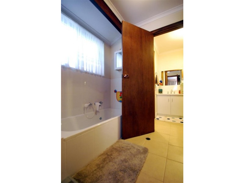 5 Seaview Court, Morphett Vale SA 5162