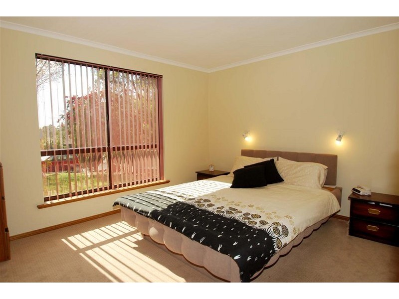 21 Woodswallow Drive, Happy Valley SA 5159