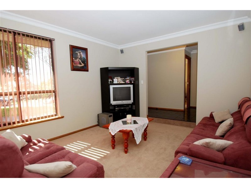 21 Woodswallow Drive, Happy Valley SA 5159