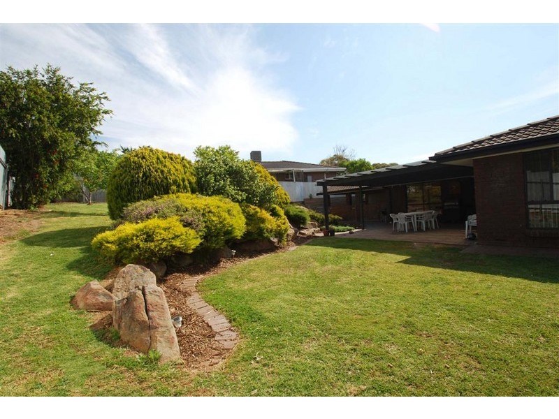 21 Woodswallow Drive, Happy Valley SA 5159