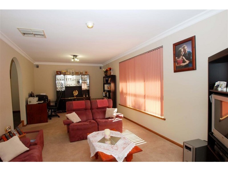 21 Woodswallow Drive, Happy Valley SA 5159