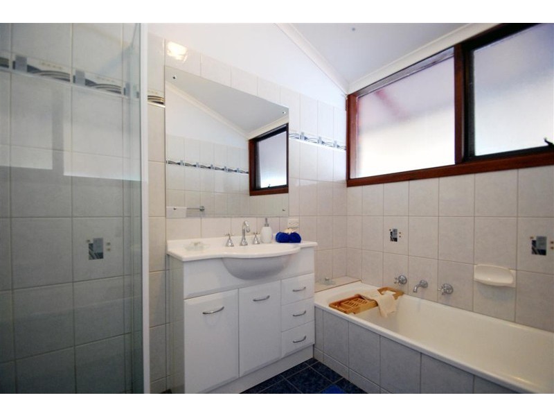 31 McClure Avenue, Reynella East SA 5161