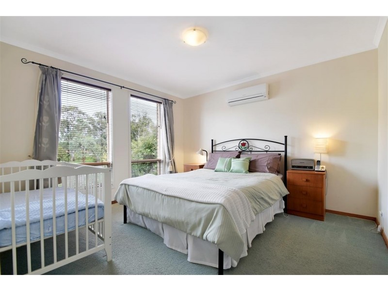 43 Jimmy Watson Drive, Woodcroft SA 5162