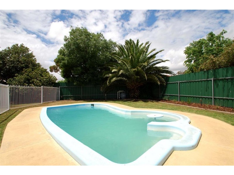 28 Wyong Road, O’sullivan Beach SA 5166