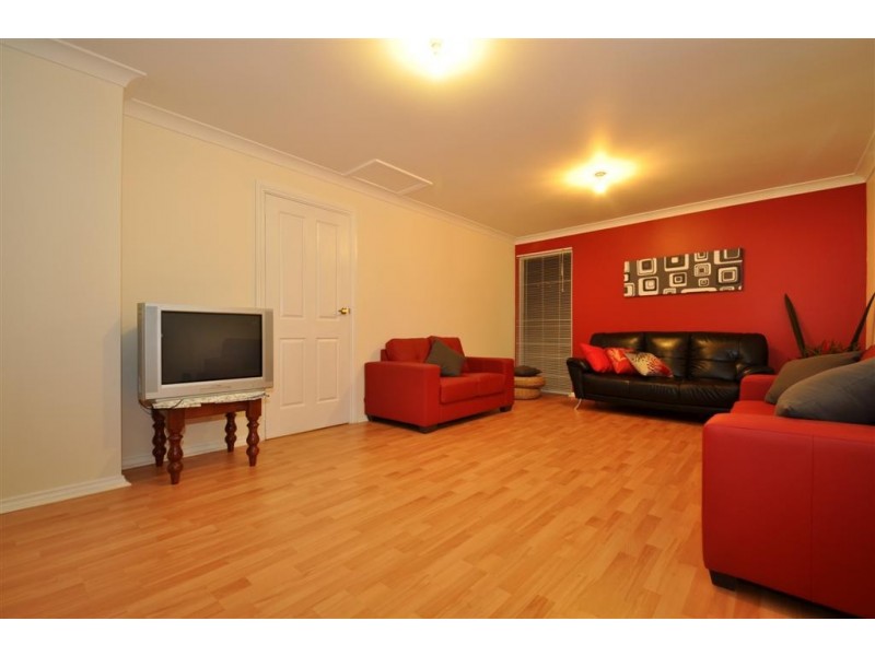 10a Olivier Crescent, Morphett Vale SA 5162