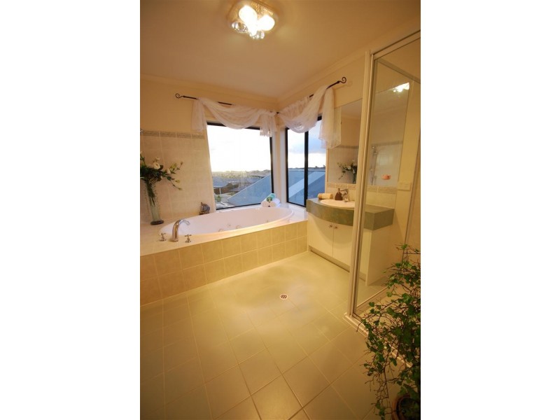 9 Colonial Court, Sheidow Park SA 5158