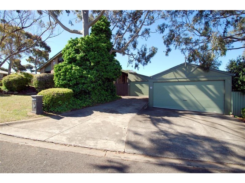 8 Mellors Avenue, O’halloran Hill SA 5158