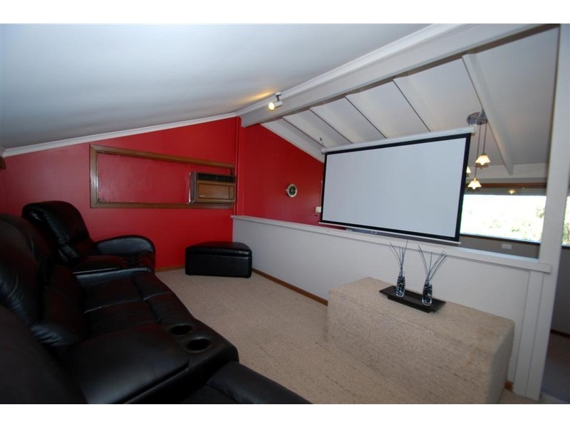 8 Mellors Avenue, O’halloran Hill SA 5158