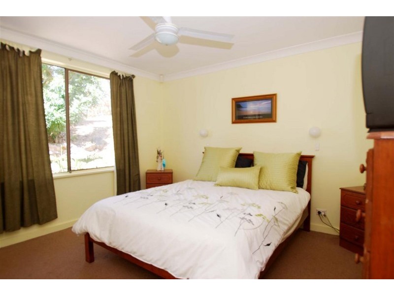 16 Sunnybanks Drive, Happy Valley SA 5159