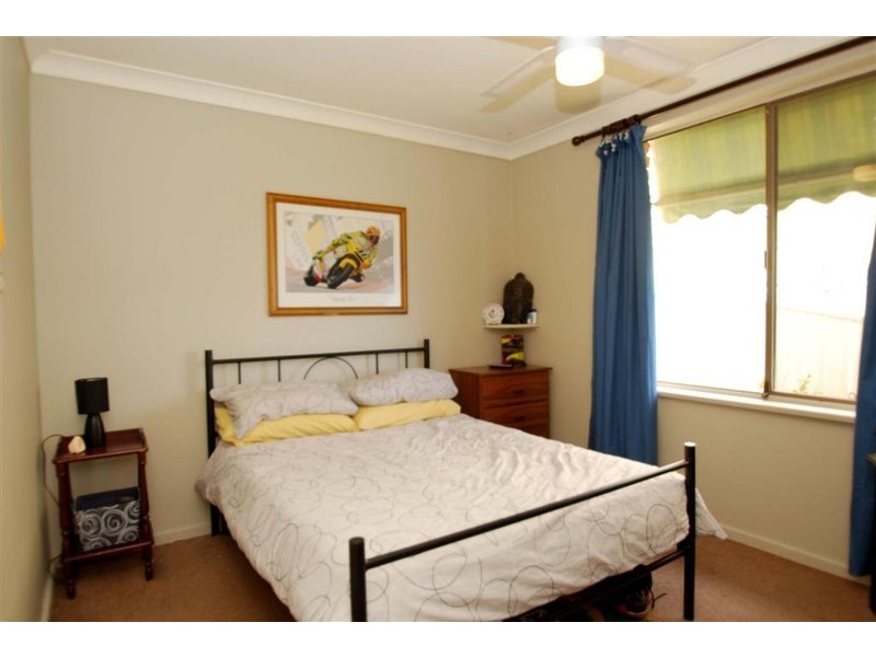 16 Sunnybanks Drive, Happy Valley SA 5159