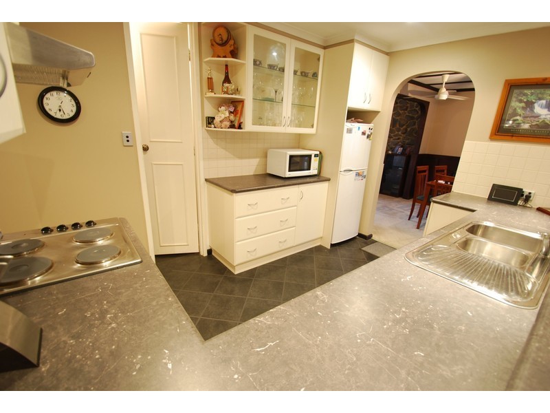 3 Tennesse Drive, Happy Valley SA 5159