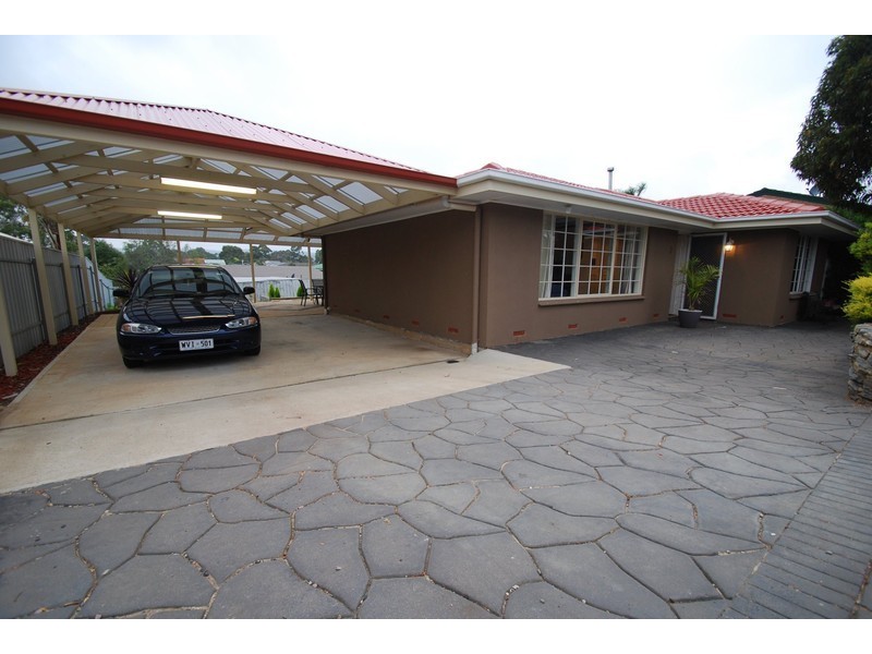 3 Tennesse Drive, Happy Valley SA 5159